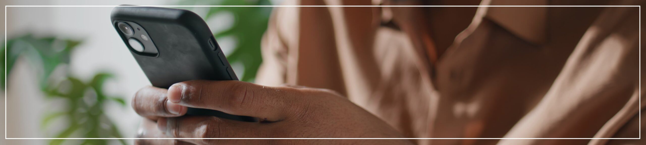 Driver sues Uber Eats